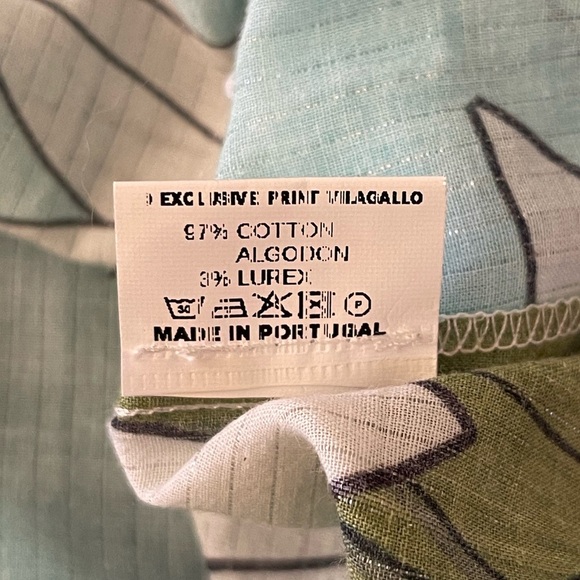 Women’s Vilagallo blue with white water Lilly lightweight blouse 40 (medium) - Picture 4 of 4